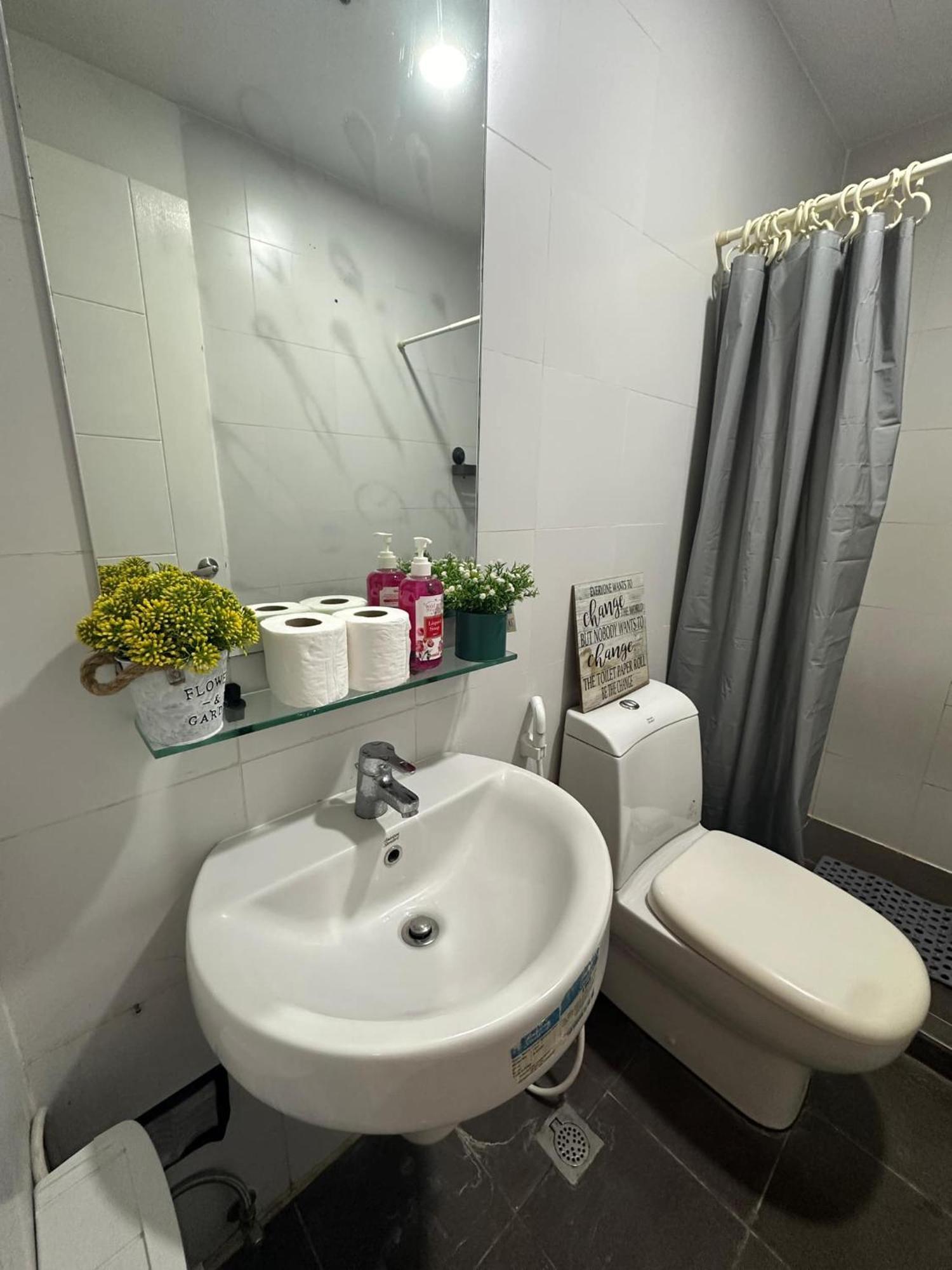 מנילה Cozy Place With City View At Greenbelt Makati מראה חיצוני תמונה